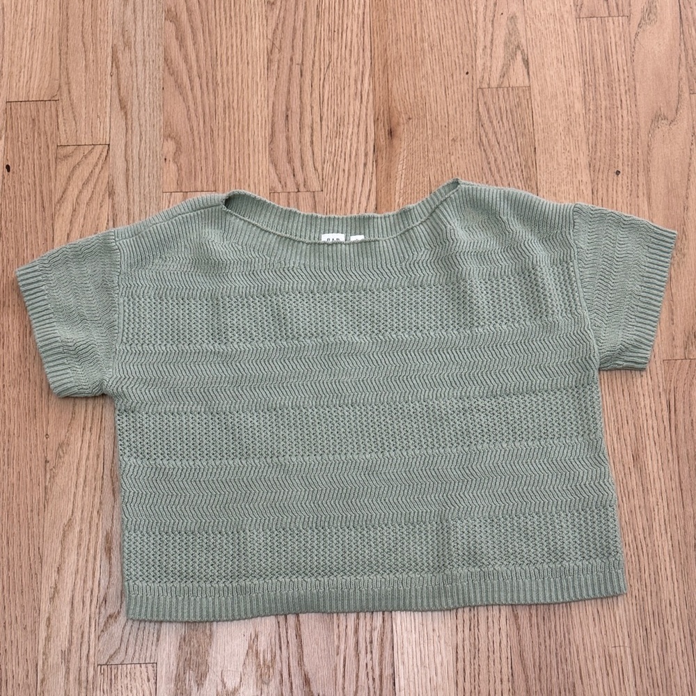 GAP Sweater Cropped Cable Knit